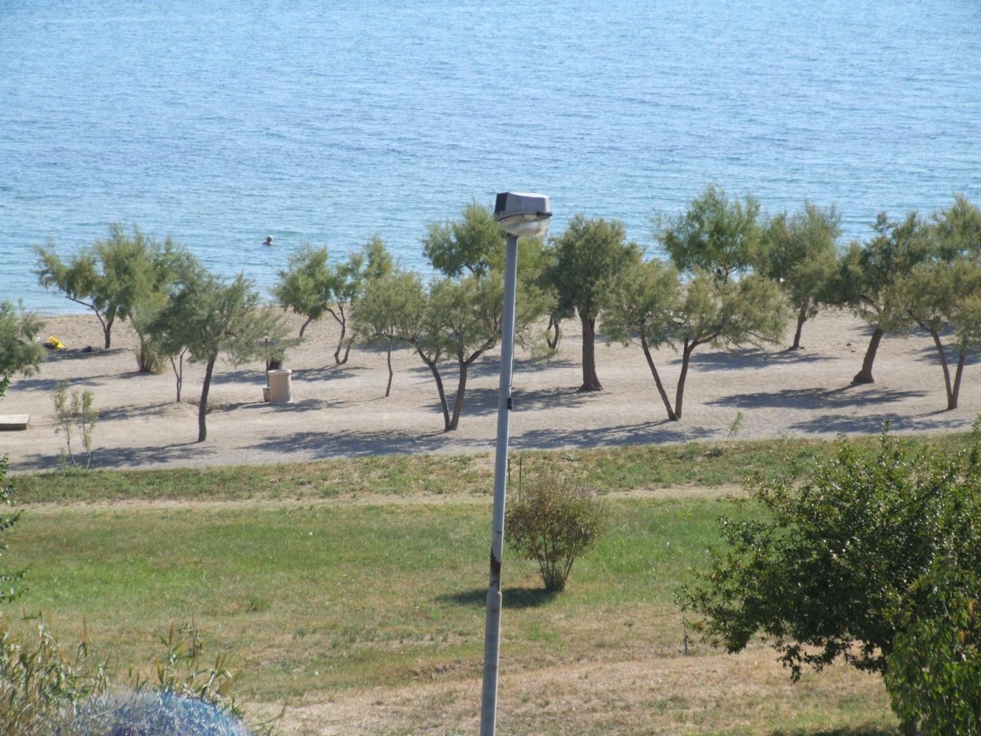 Apartments Ante Omis Bagian luar foto